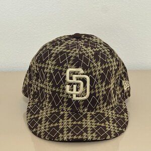 New Era 59Fifty San Diego Padres Fitted Hat Size 7 1/2 Houndstooth AOP